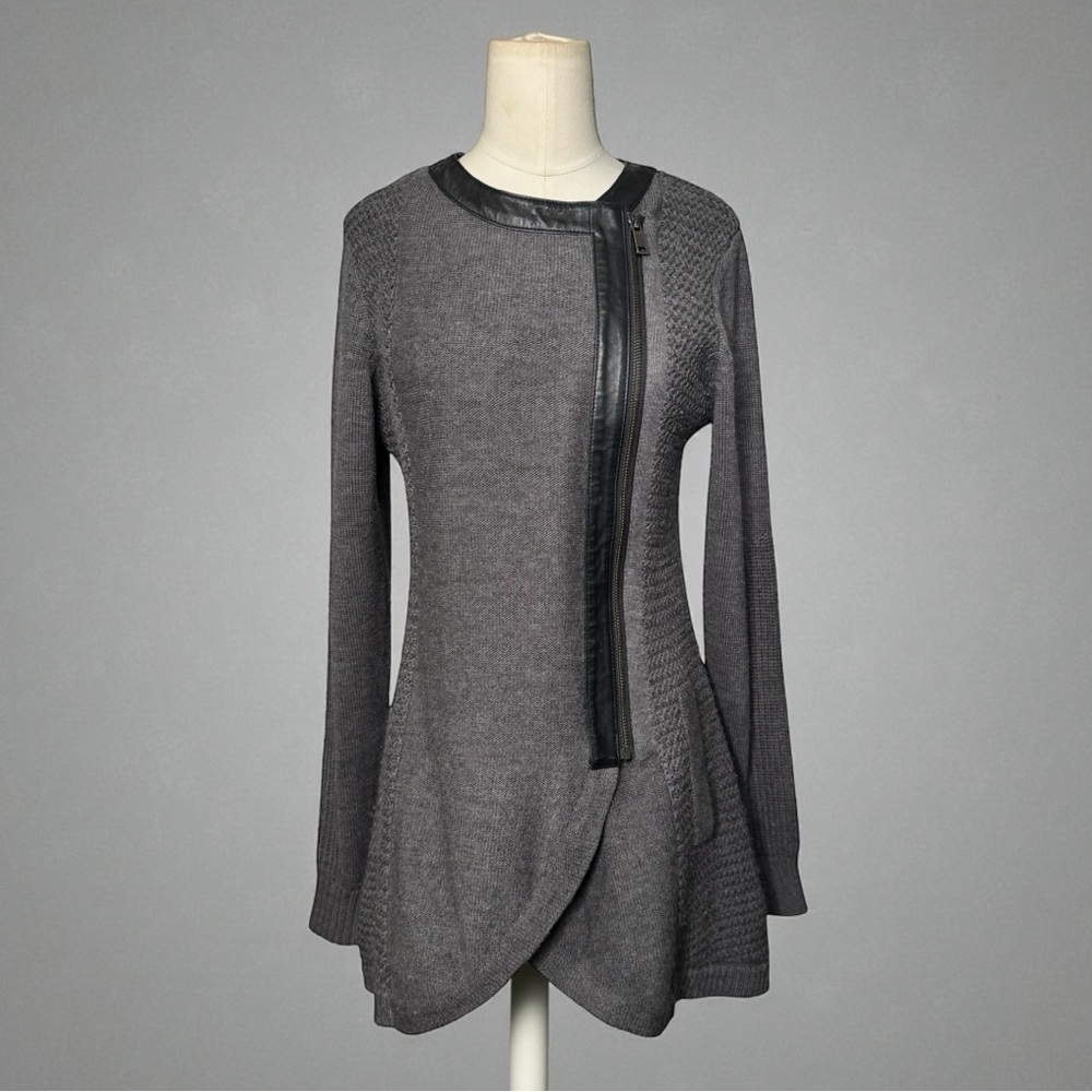 Nanette Lepore Size M Wool Blend Sweater Lambskin Leather Trim Asymmetrical Zip